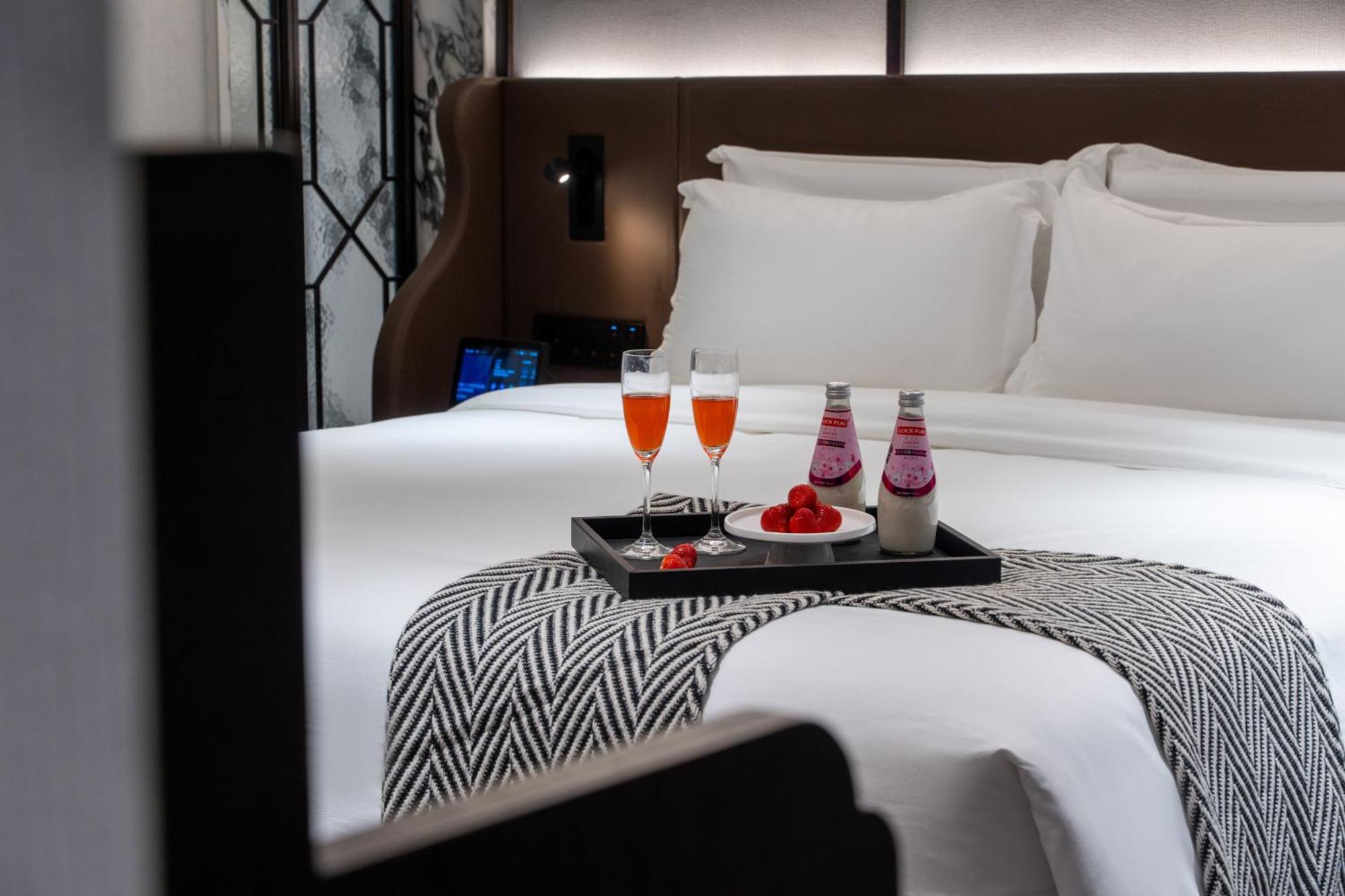 President Hotel Guangzhou Eksteriør bilde